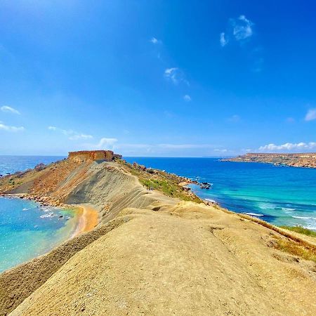 F2 - Lovely Two Bedrooms Flat Sea View, St Julians Saint Julian's Bagian luar foto