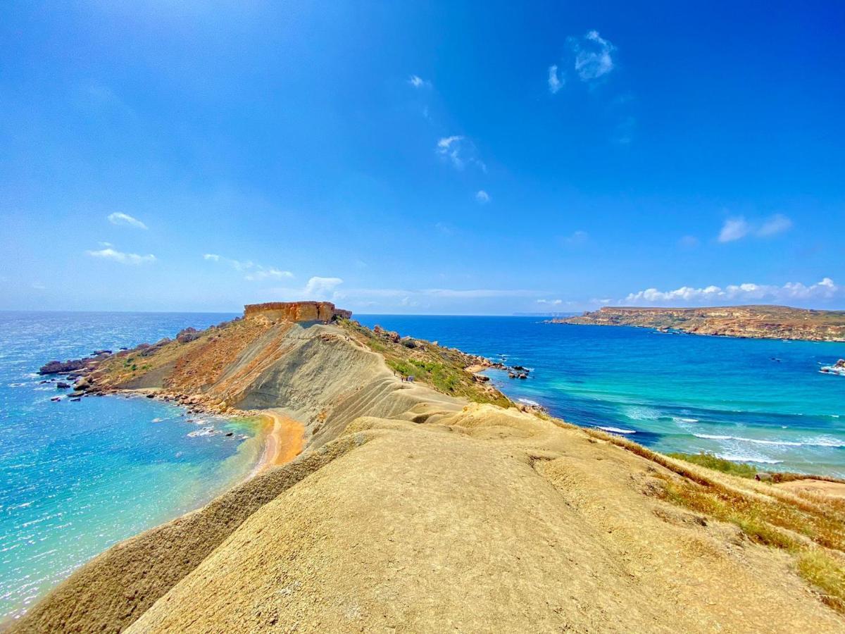 F2 - Lovely Two Bedrooms Flat Sea View, St Julians Saint Julian's Bagian luar foto